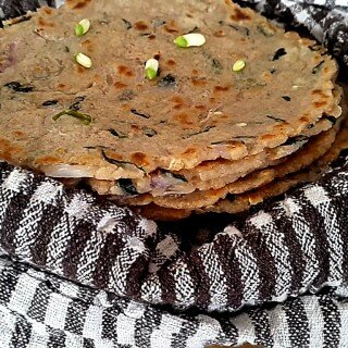 Akki roti - brown rice bread- healthy recipe - gluten free bread - hissingcooker - rice roti