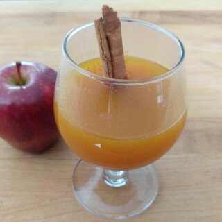 spiced apple juice - healthy recipe - hissing cooker